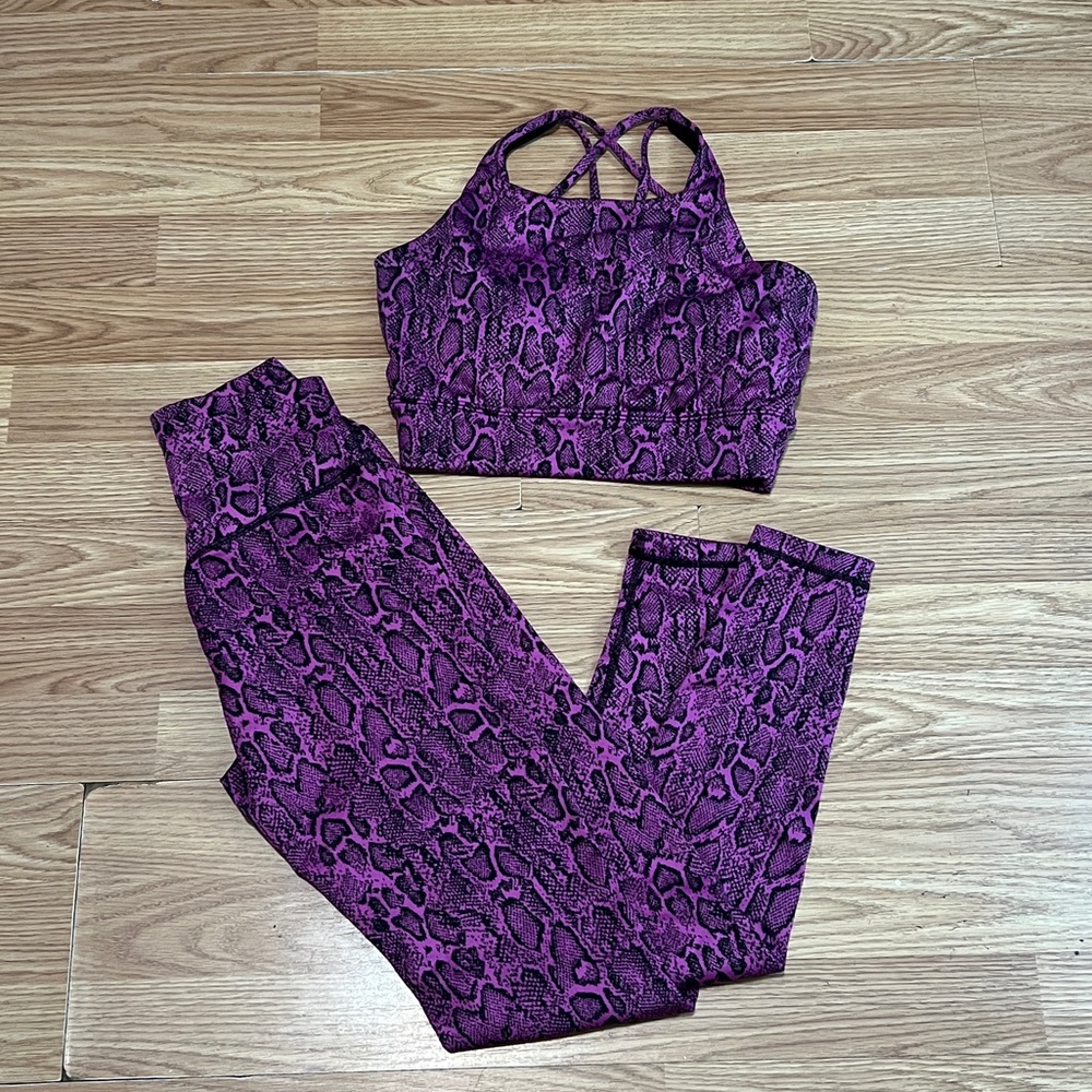 BuffBunny Workout Set Leggings and Sports Bra Small